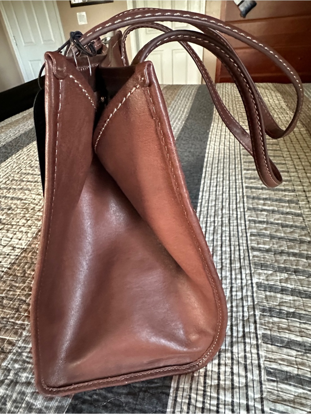 Margo New York Phoebe Leather Tote Bag in Cognac - Picture 5 of 11